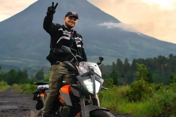 Motorbike Rental Medan – Explore North Sumatra with Freedom